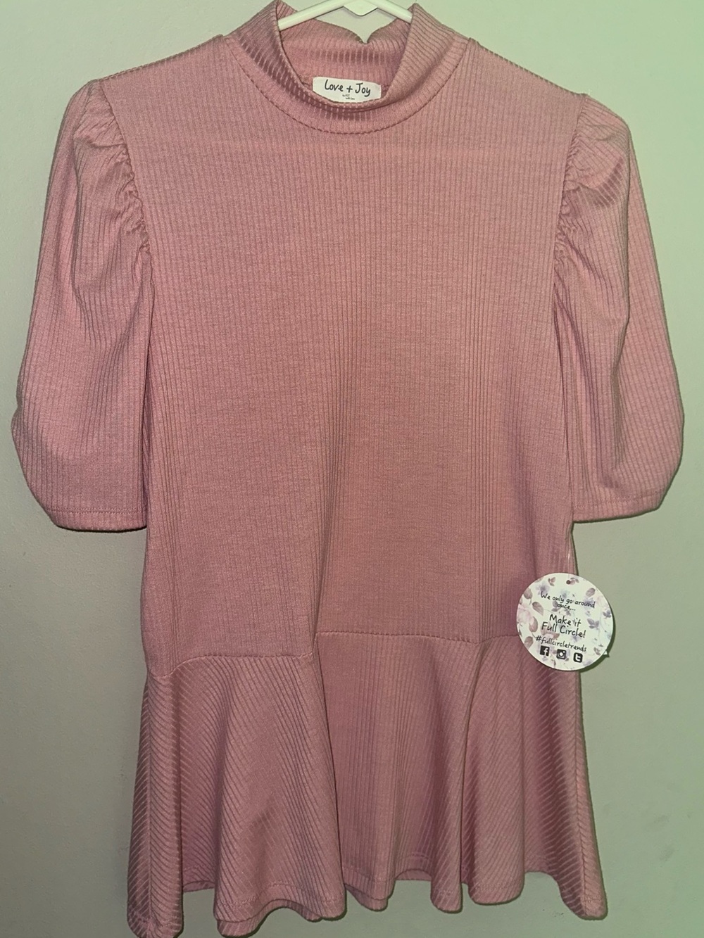 LOVE + JOY size LARGE Ribbed Mock Neck Peplum Top in Dusty Rose